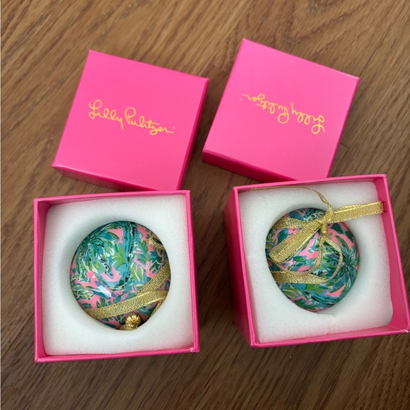 Lilly Pulitzer Other - Lilly Pulitzer Pink and Green Ornament Set